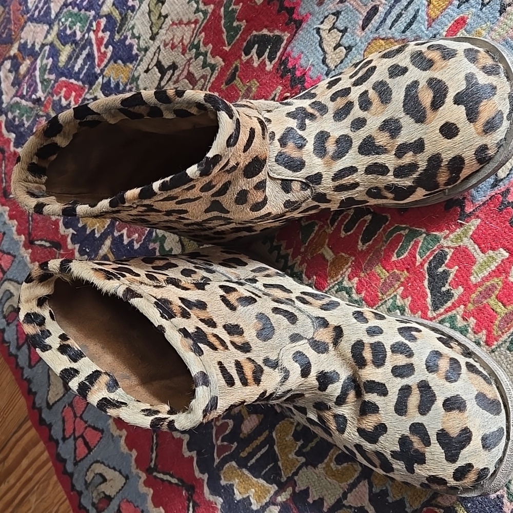 Magnolia Pearl leopard print booties